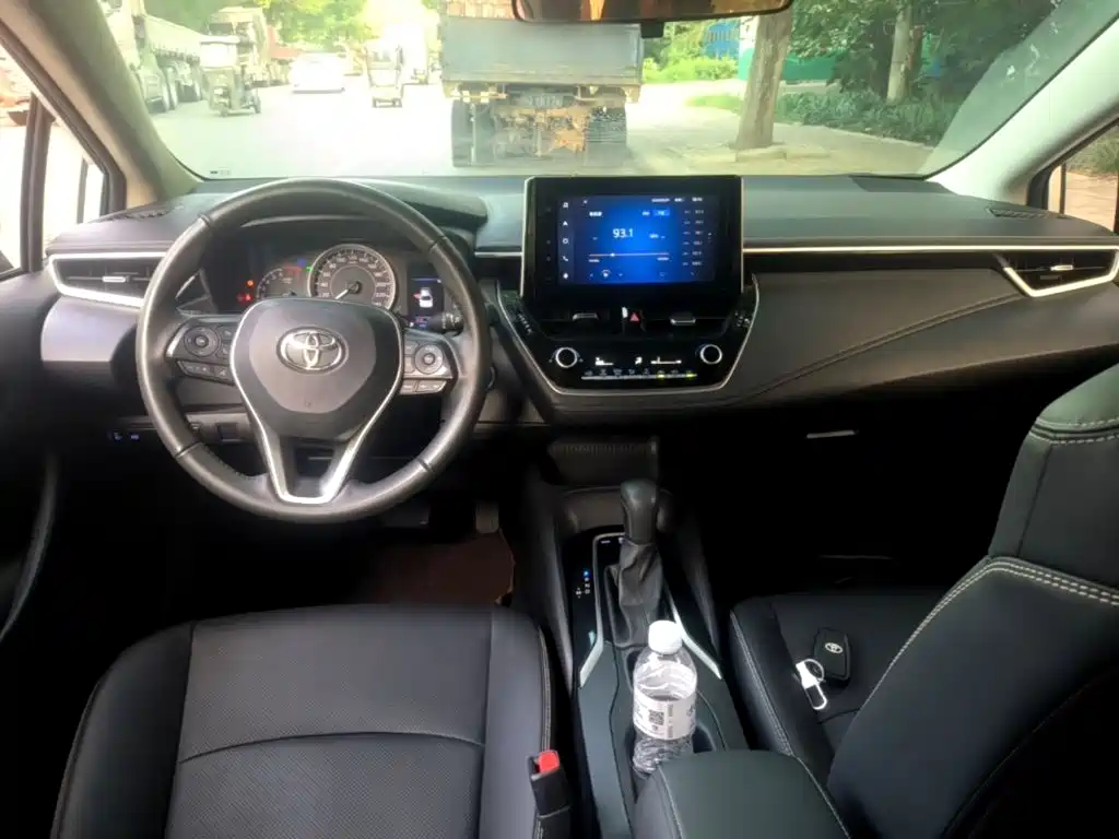 Toyota Corolla — миниатюра 10