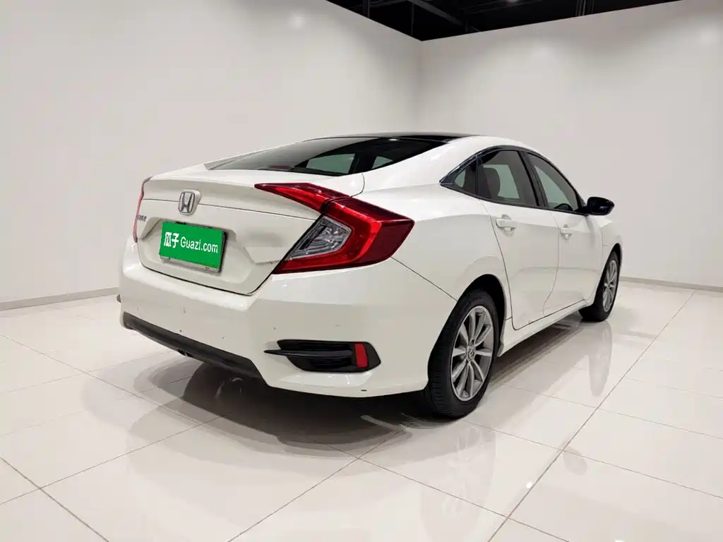 Honda Civic — миниатюра 4