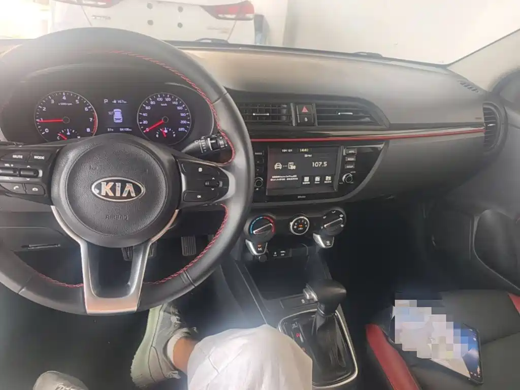 Kia KX Cross — миниатюра 10