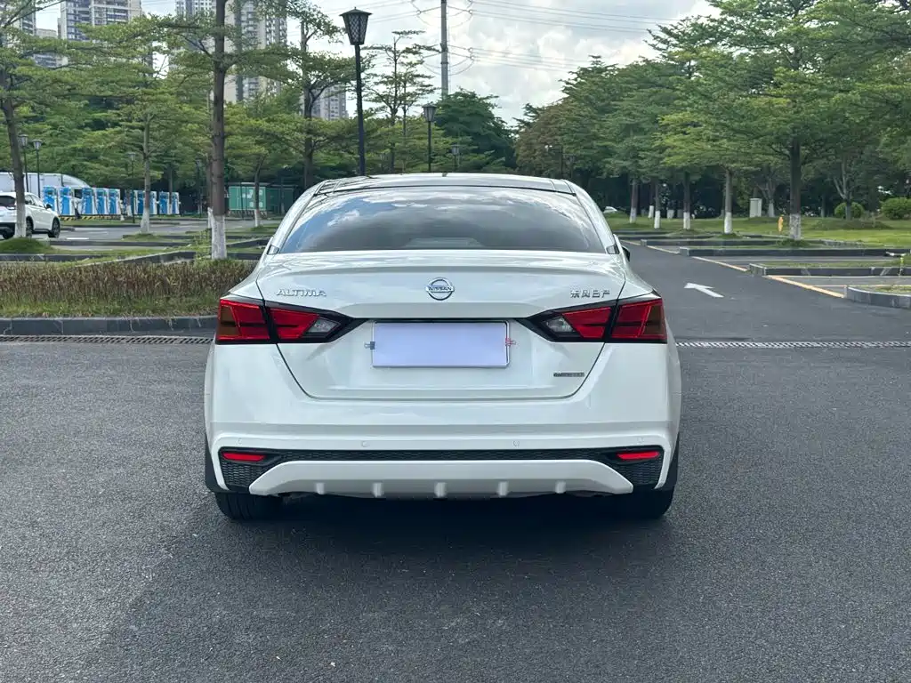 Nissan Teana — миниатюра 16