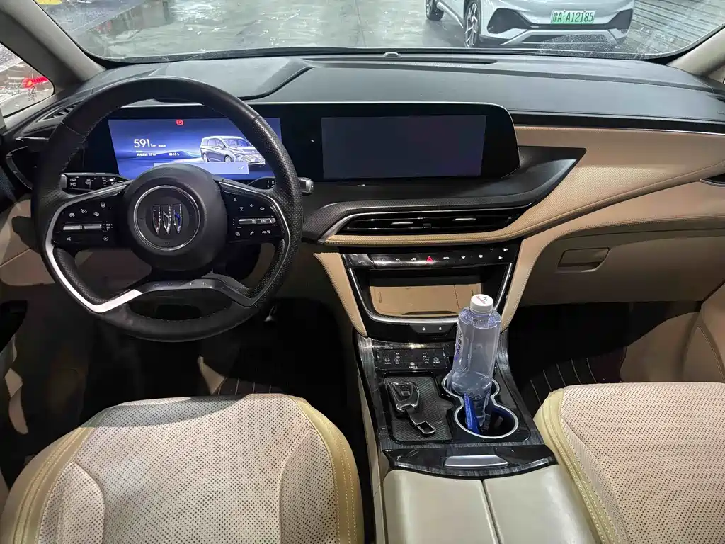 Buick GL8 Hybrid — миниатюра 6
