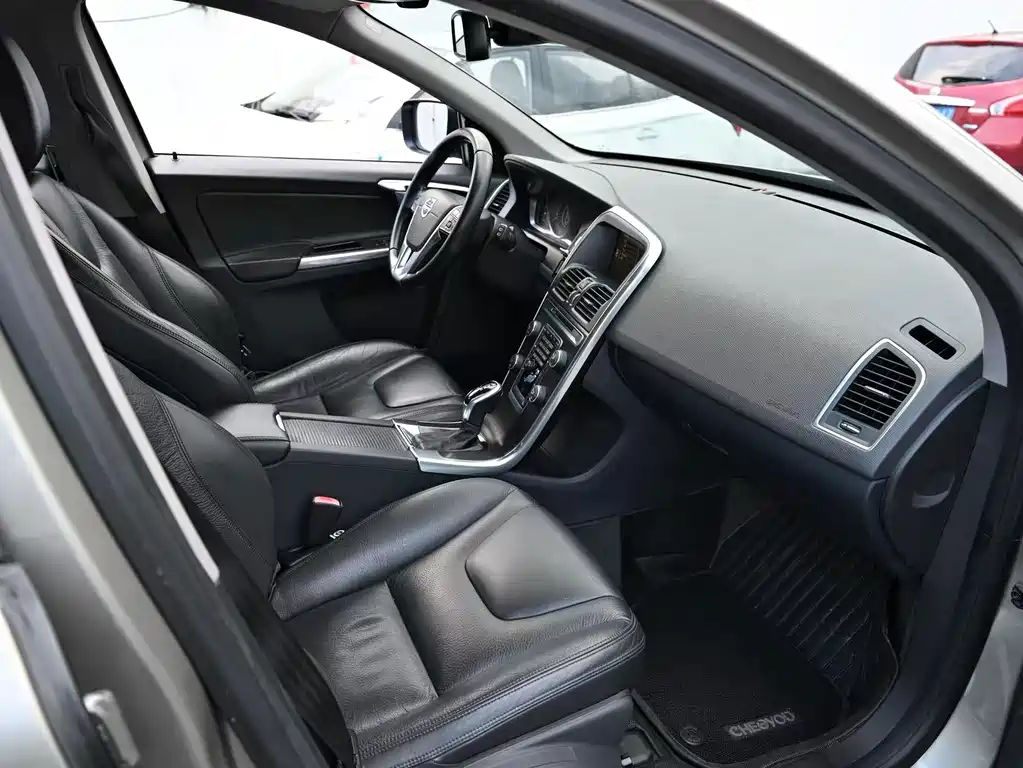 Volvo XC60 (Import) — миниатюра 5