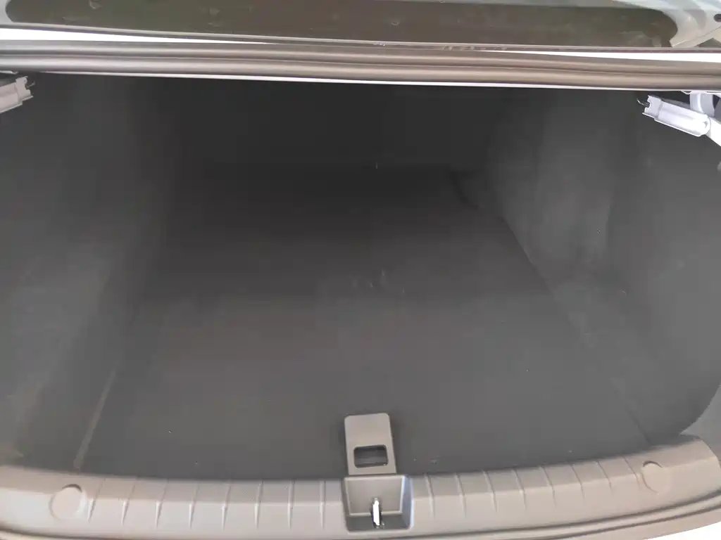 BYD Seal 05 DM-i — миниатюра 15