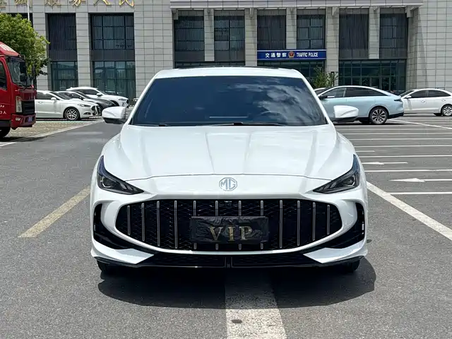 2025 MG MG5 / GT