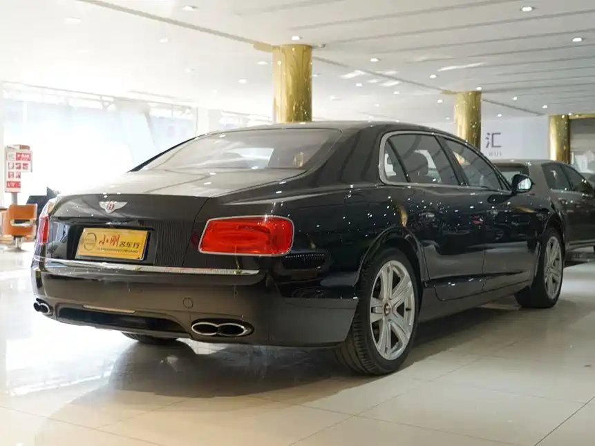 Bentley Flying Spur — миниатюра 18