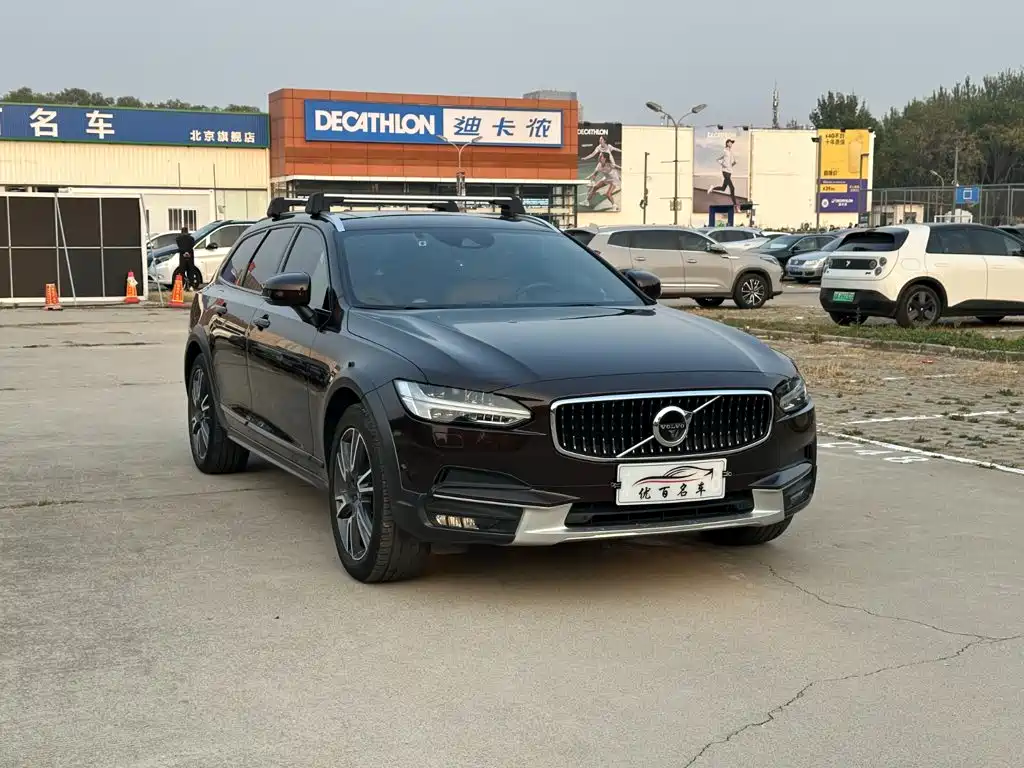 Volvo V90 — миниатюра 3