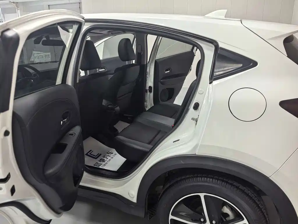 Honda Vezel — миниатюра 12