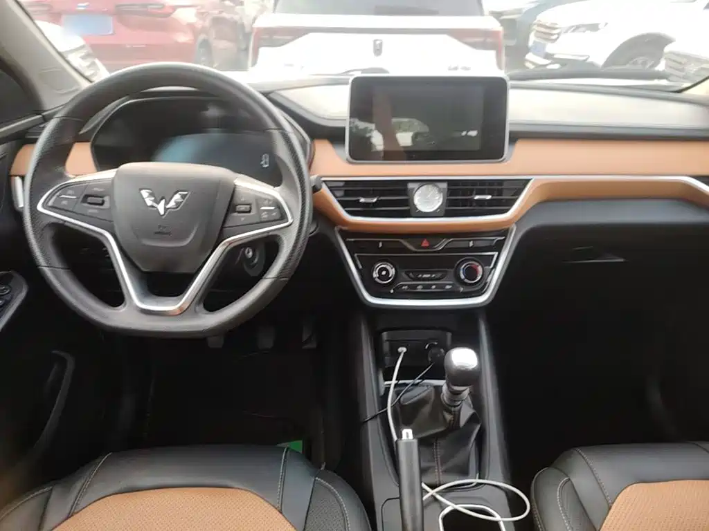 Wuling Hongguang S3 — миниатюра 10