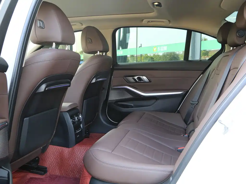 BMW 3 Series — миниатюра 15