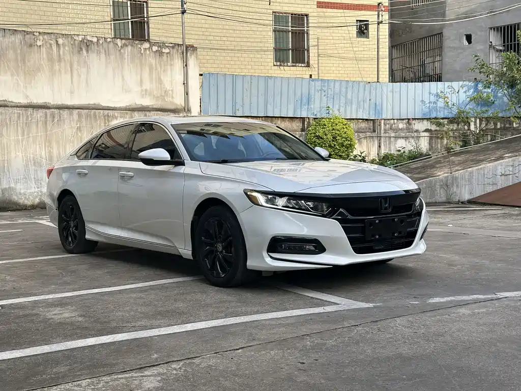 Honda Accord — миниатюра 2