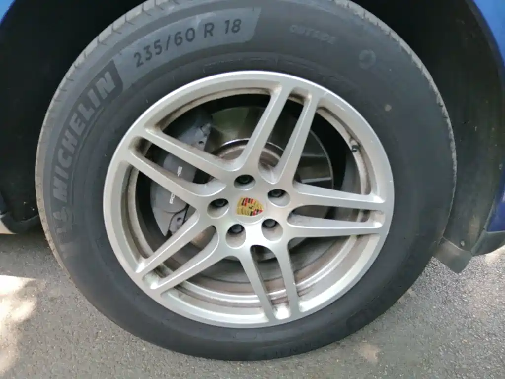 Porsche Macan — миниатюра 8
