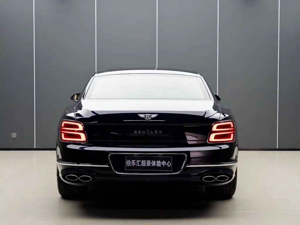 Bentley Flying Spur — миниатюра 7