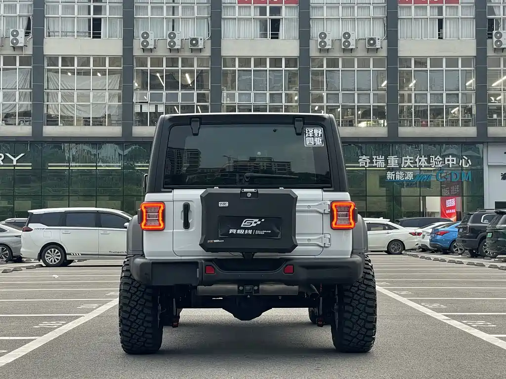 Jeep Wrangler — миниатюра 5