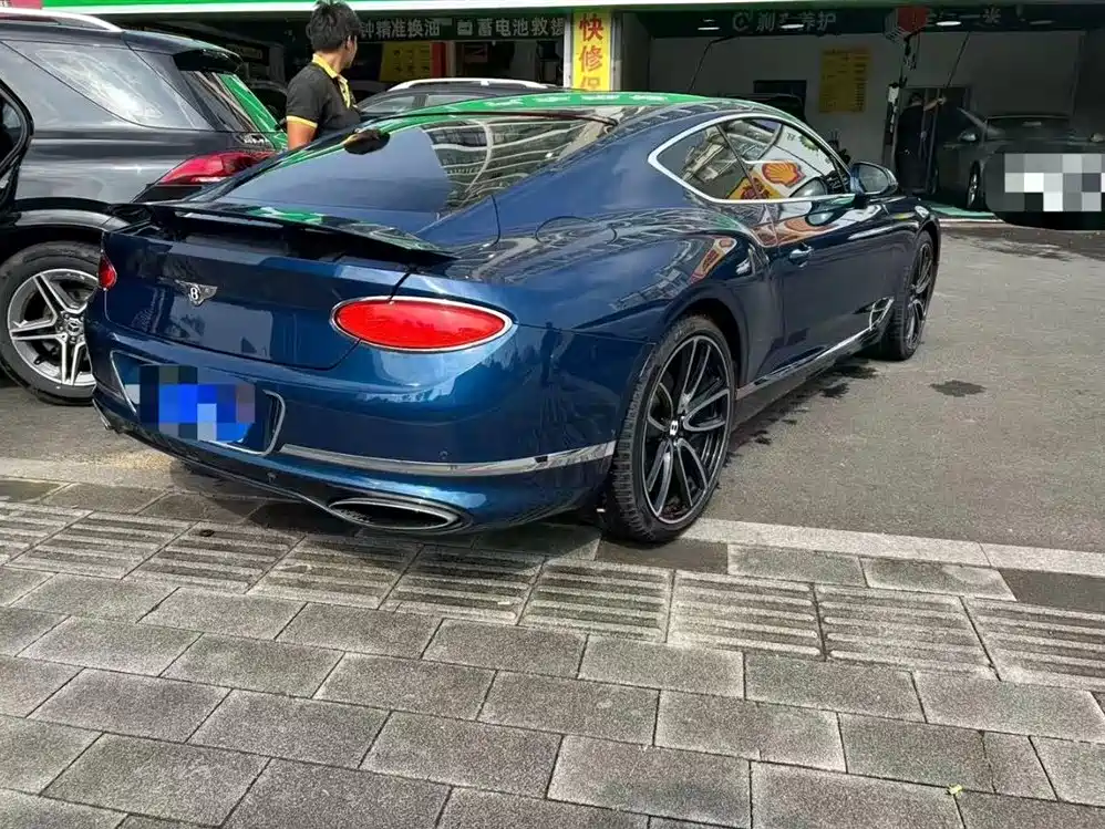 Bentley Continental 6.0T GT W12, фото 4