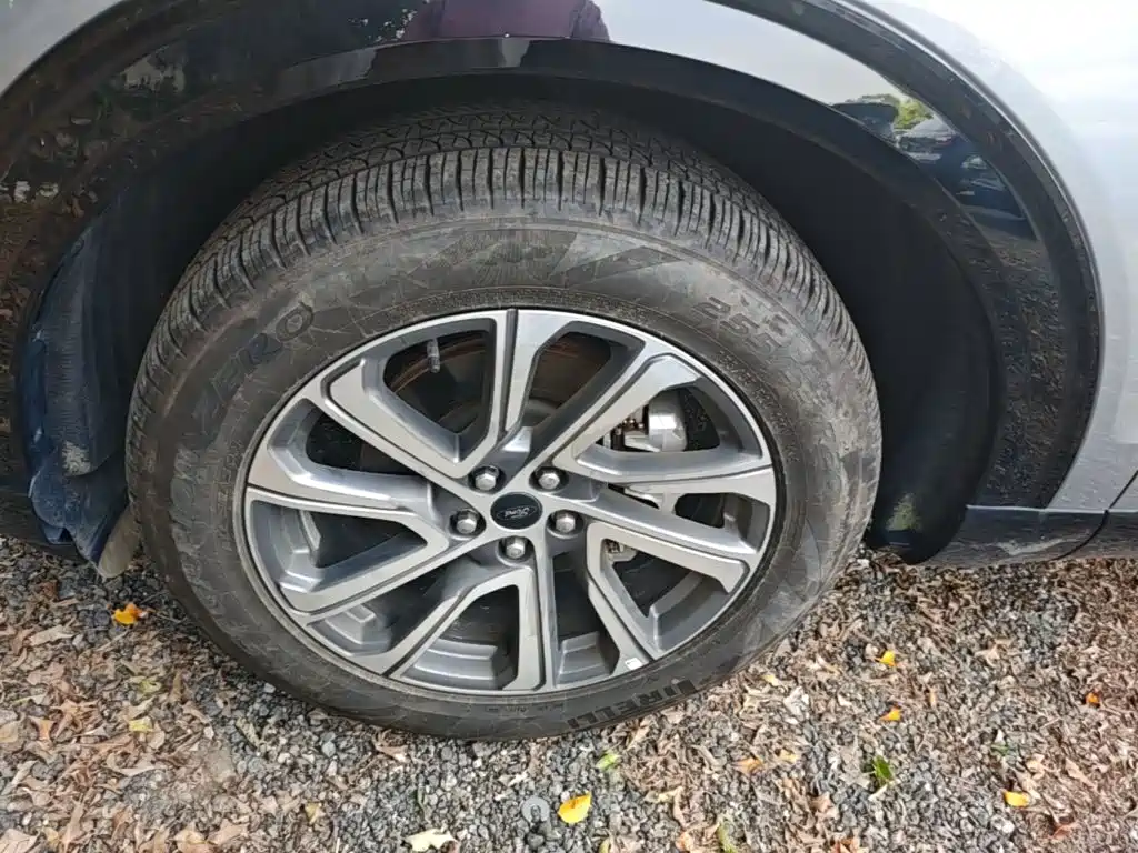 Ford Explorer — миниатюра 23