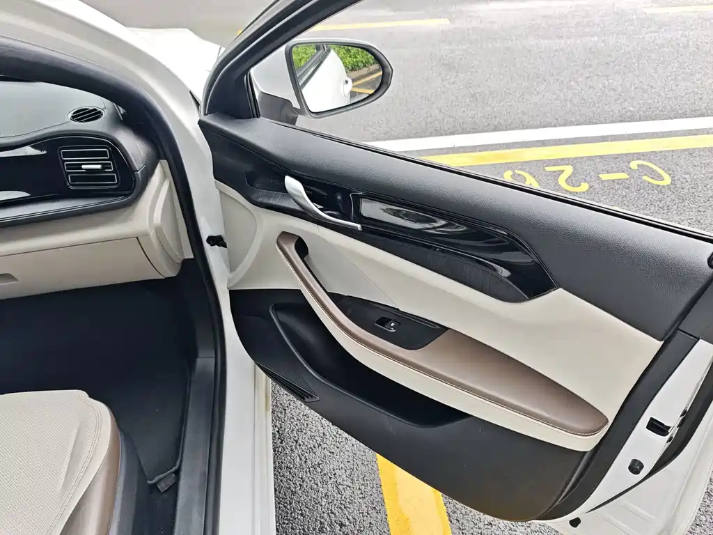 BYD Qin PLUS — миниатюра 16
