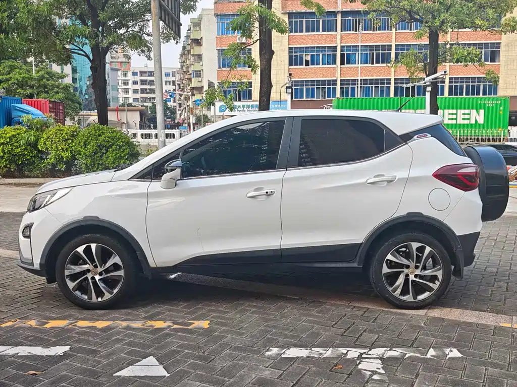 BYD Yuan — миниатюра 5
