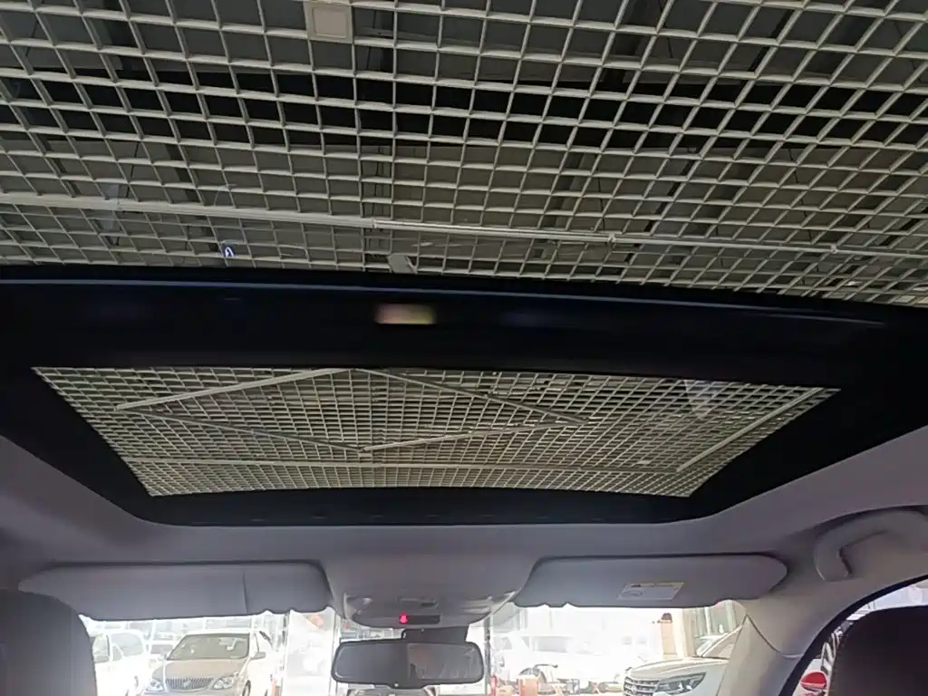 Renault Koleos — миниатюра 18