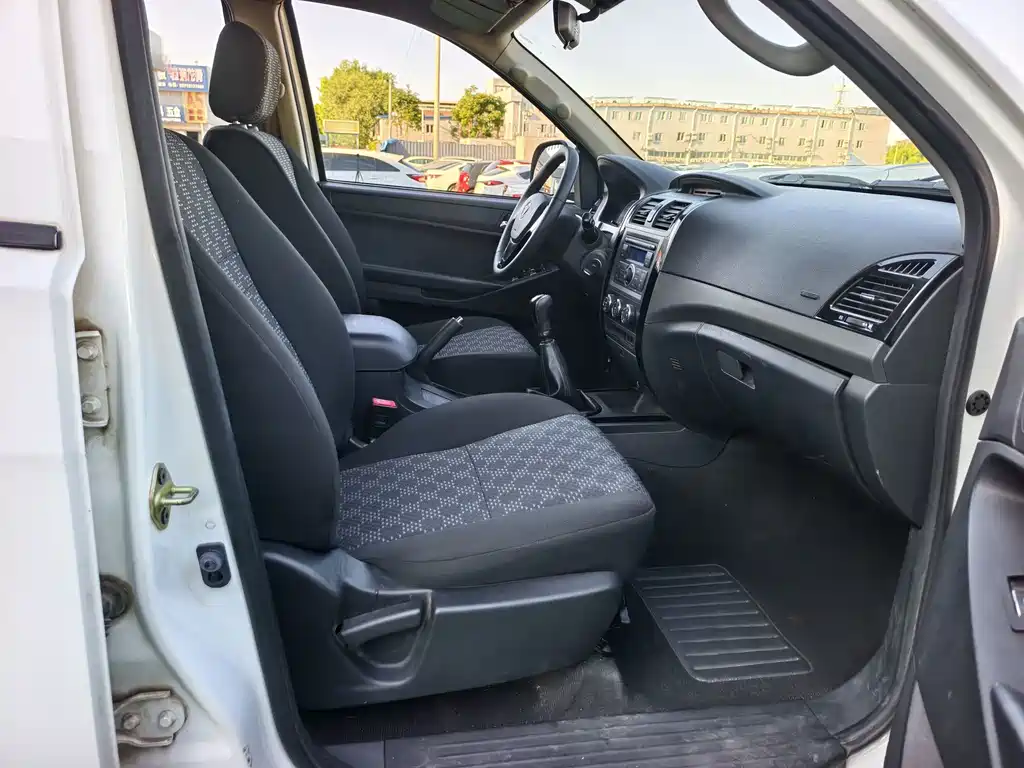 Foton Tunland — миниатюра 16