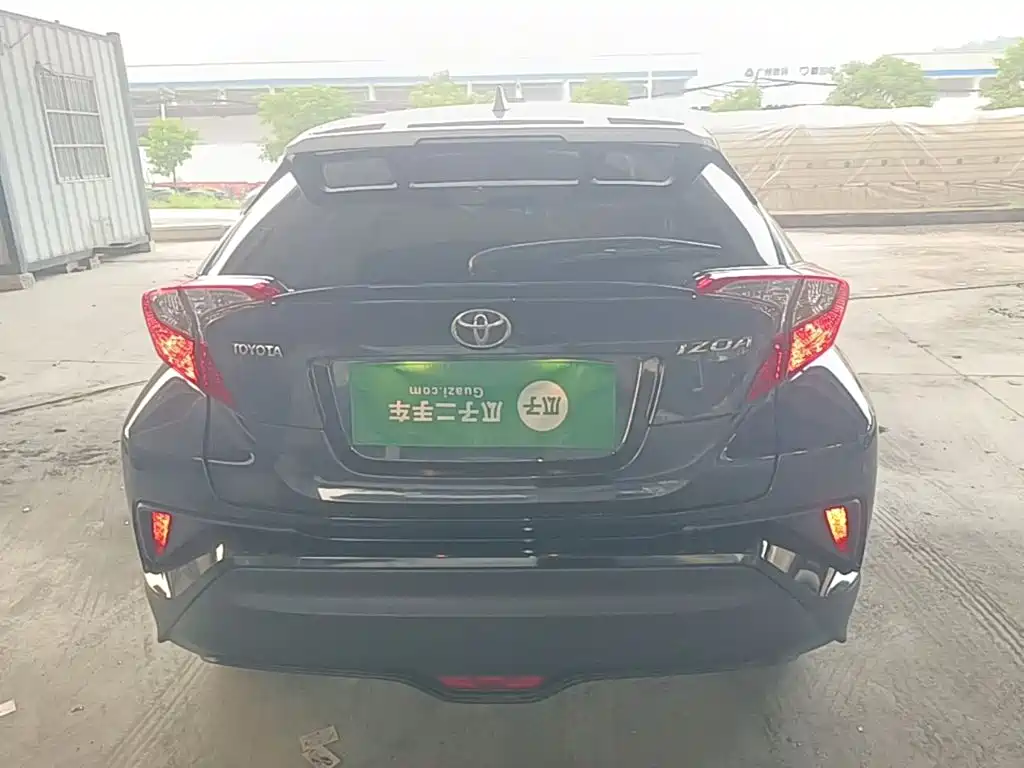 Toyota IZOA — миниатюра 6