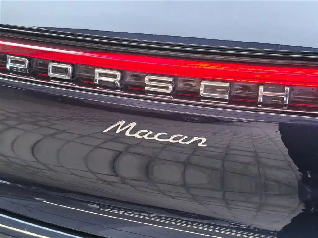 Porsche Macan — миниатюра 22