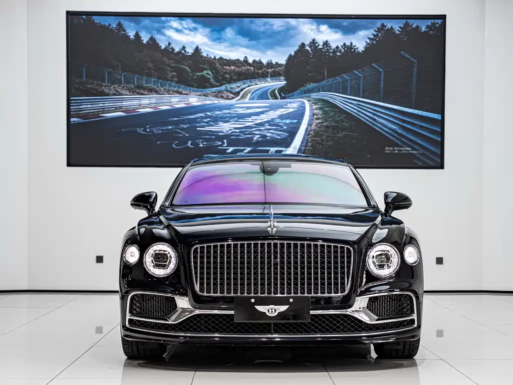 Bentley Flying Spur — миниатюра 2