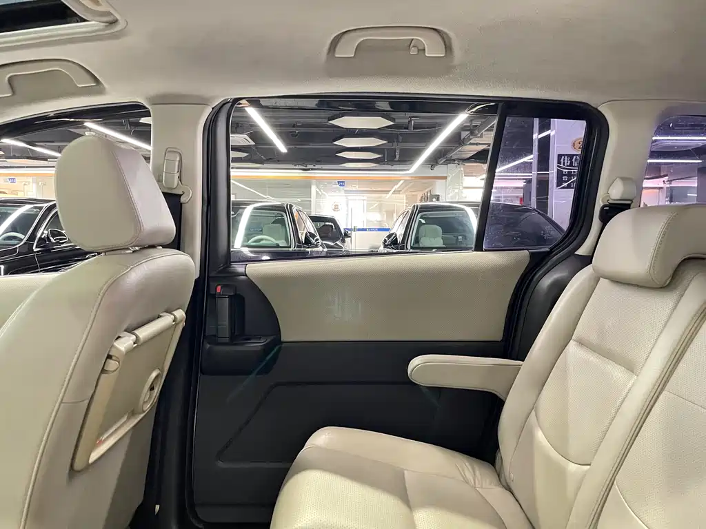 Mazda 5 2.0 Auto Luxury Type, фото 38