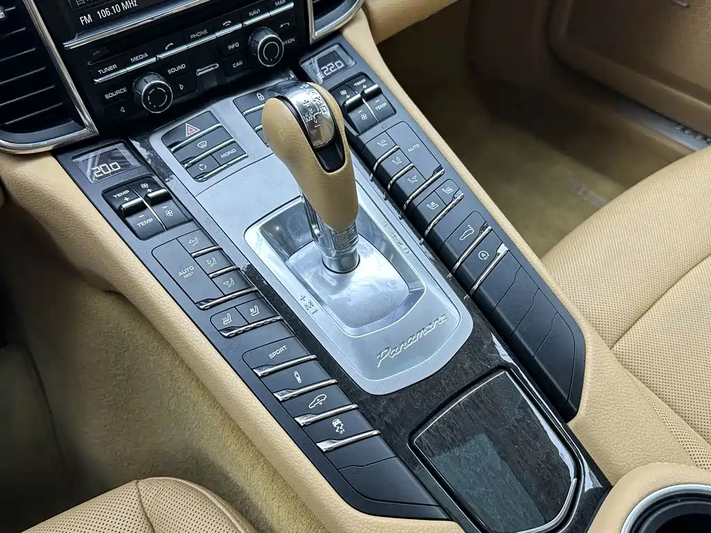 Porsche Panamera — миниатюра 24