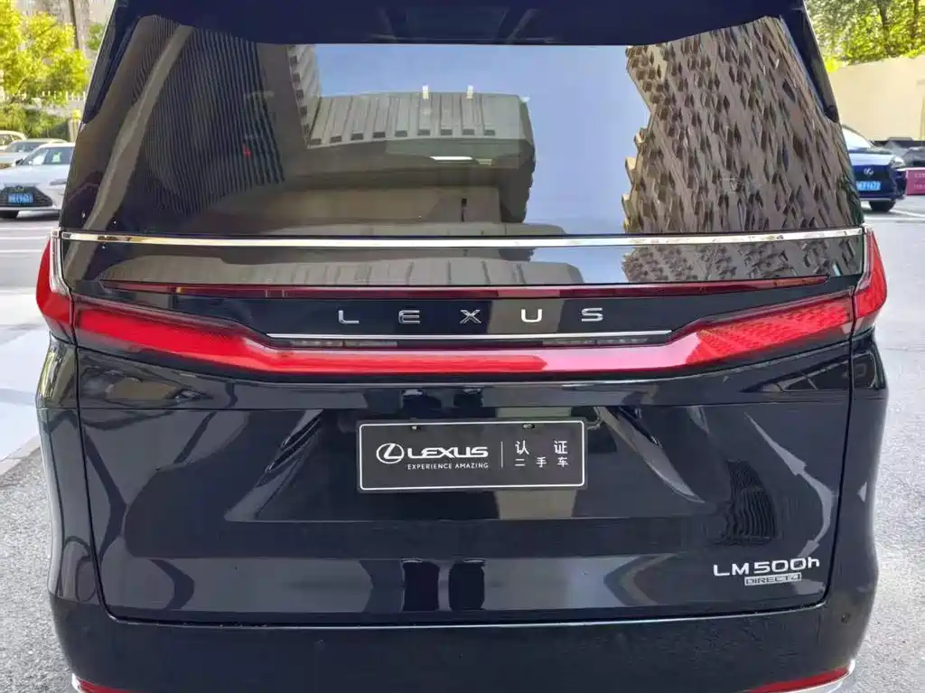 Lexus LM — миниатюра 4