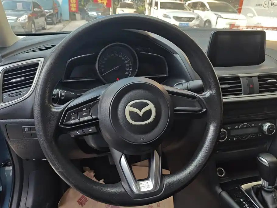 Mazda 3 Axela — миниатюра 15