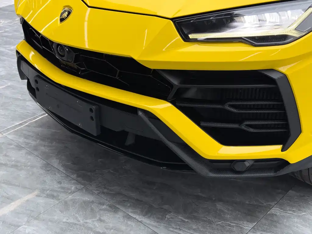 Lamborghini Urus — миниатюра 8