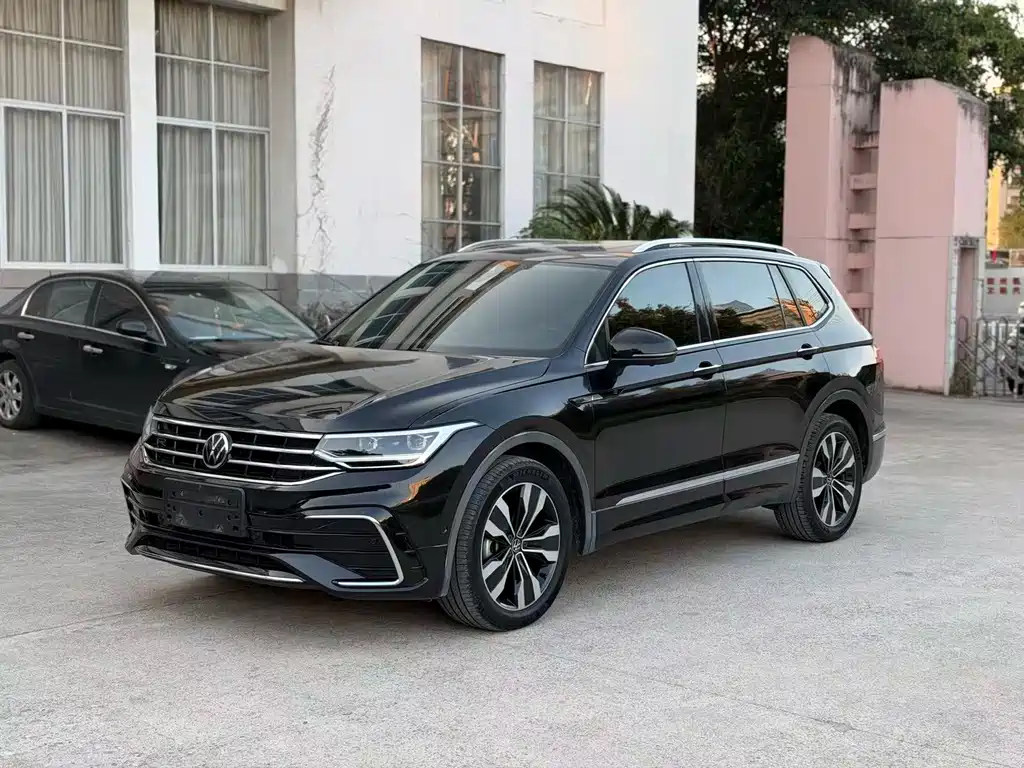 Volkswagen Tiguan L