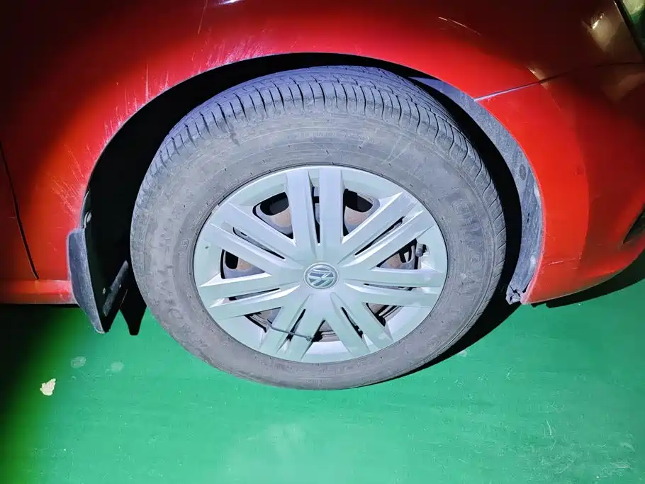 Volkswagen Polo — миниатюра 6