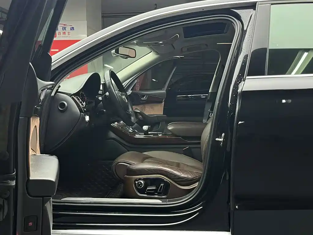 Audi A8 — миниатюра 8