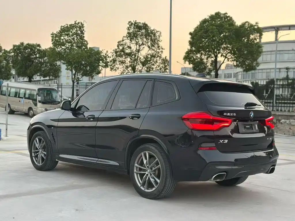 BMW X3 — миниатюра 7