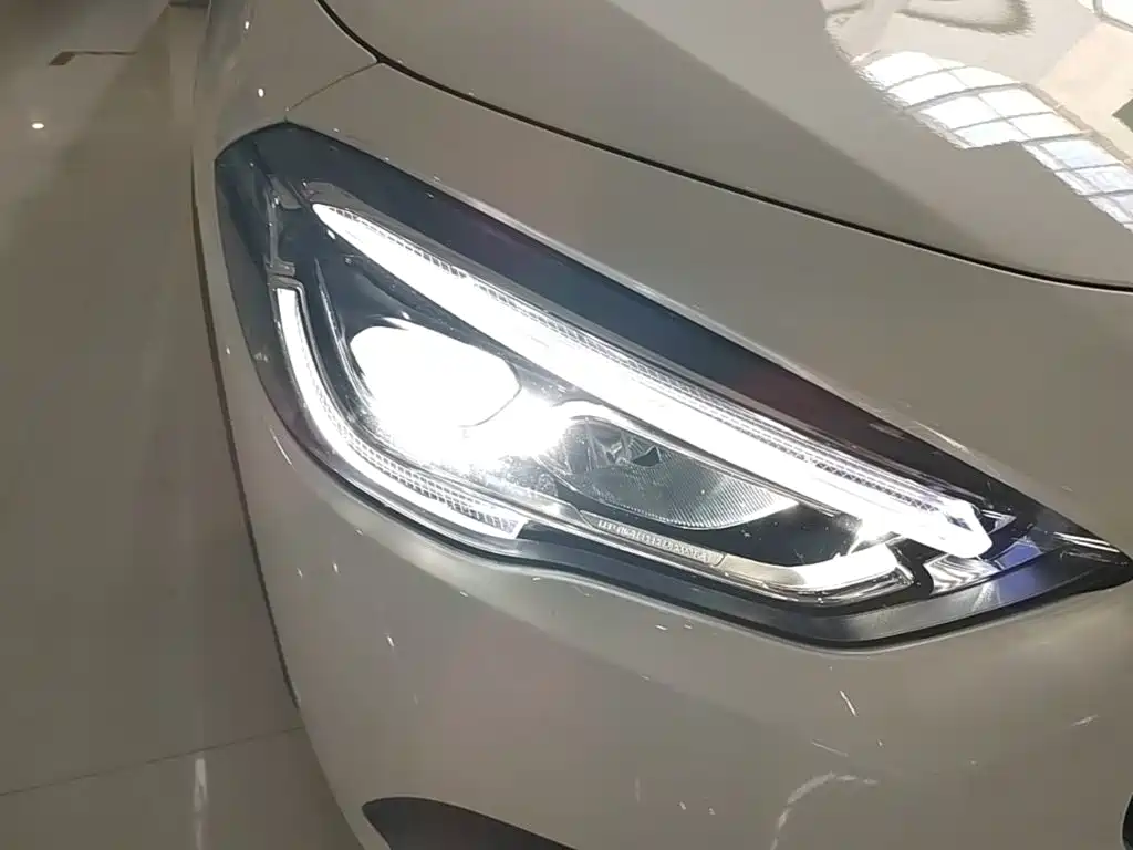 Mercedes-Benz GLA — миниатюра 11