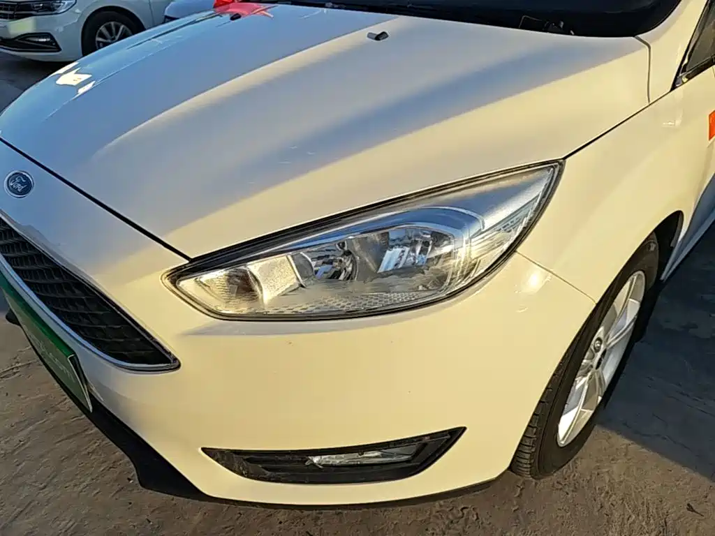 Ford Focus — миниатюра 24
