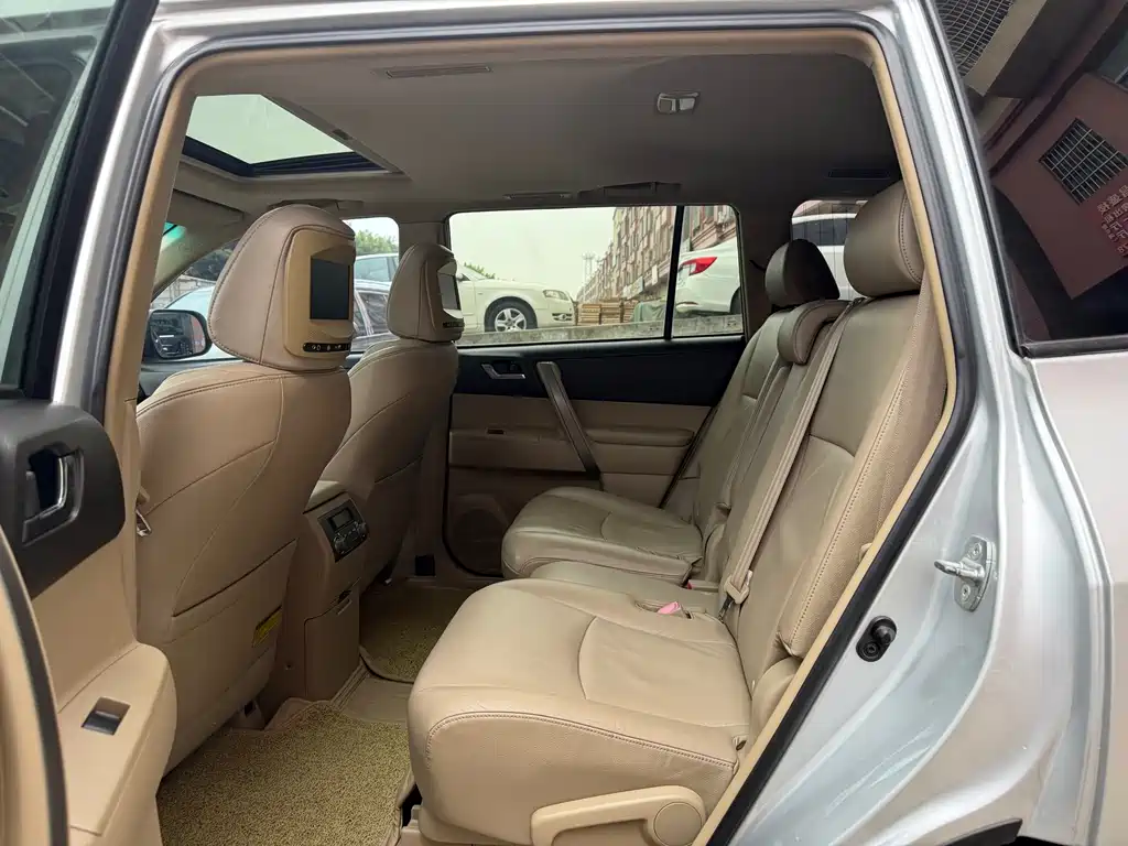 Toyota Highlander 2009 3.5L 7 мест Luxury