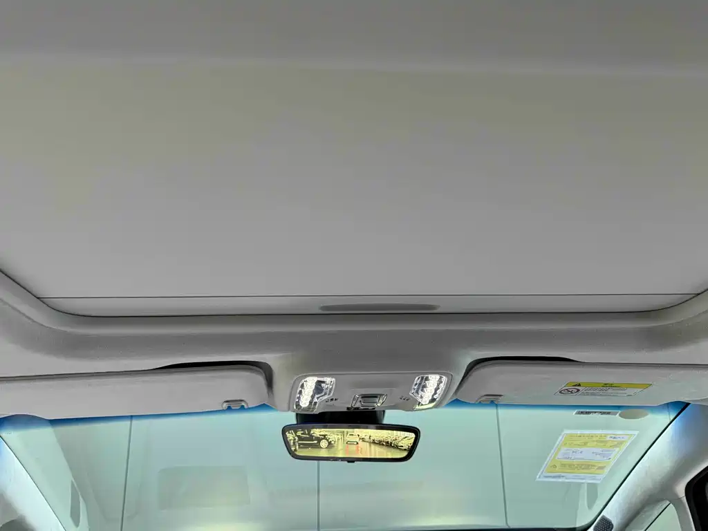 BUICK GL8 NEW ENERGY