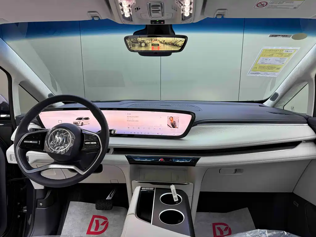 BUICK GL8 NEW ENERGY