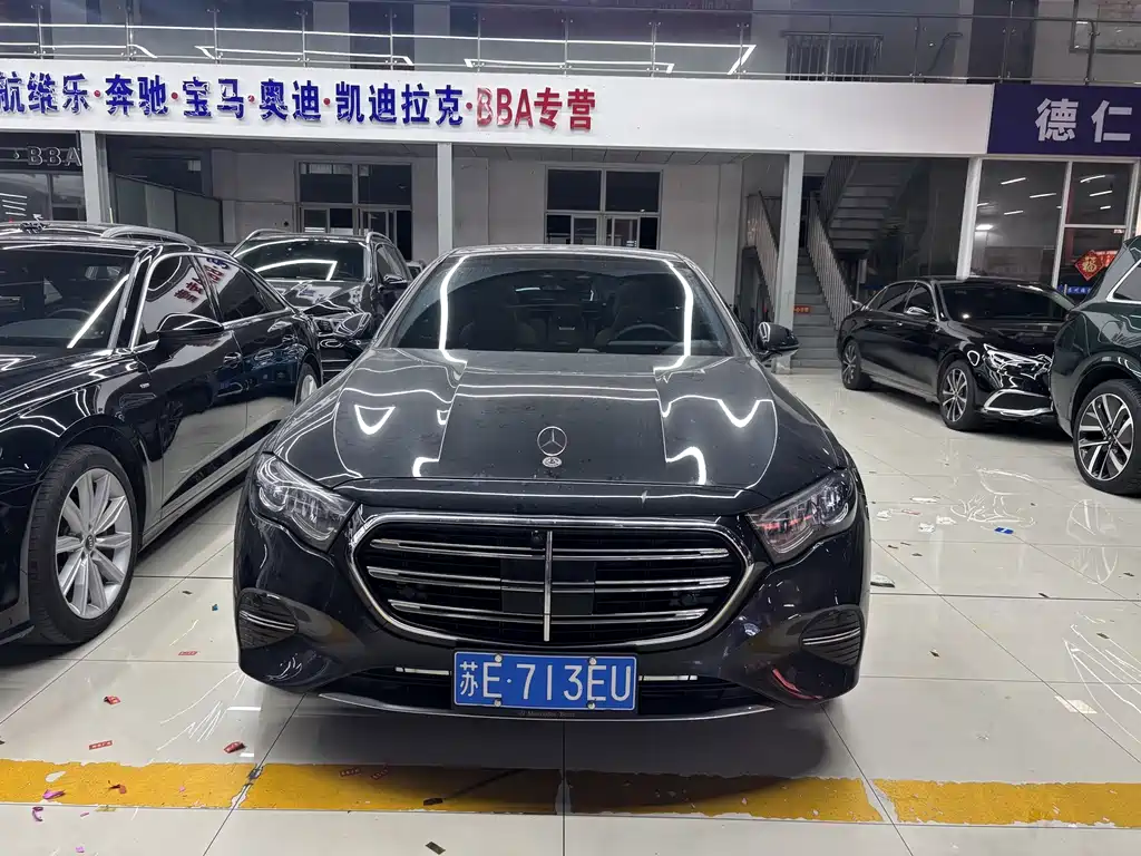 Mercedes-Benz E-Class — миниатюра 2