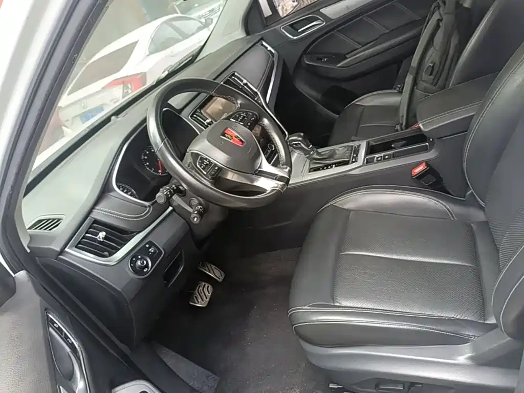 Roewe RX5 — миниатюра 15