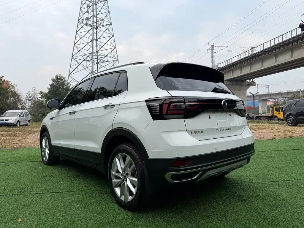 Volkswagen T-Cross — миниатюра 4