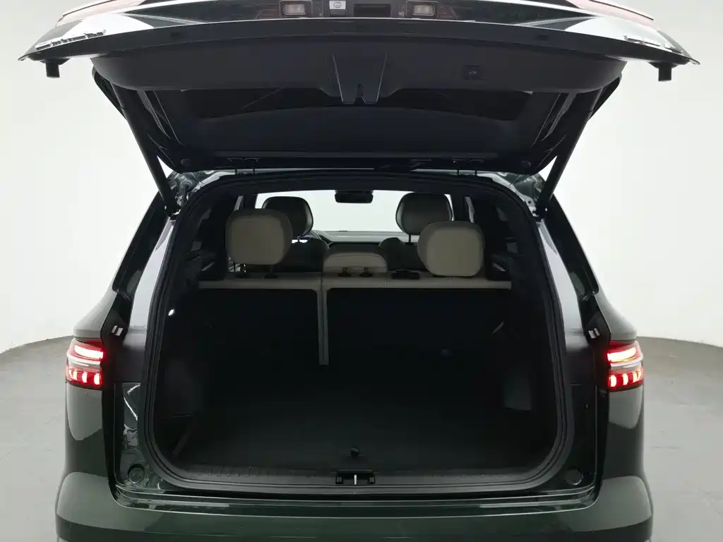 Geely Xingyue L — миниатюра 16