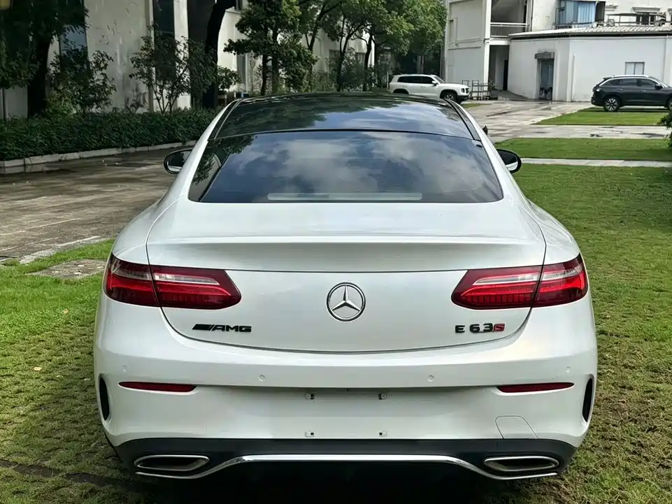 Mercedes-Benz E-Class (Import) — миниатюра 8