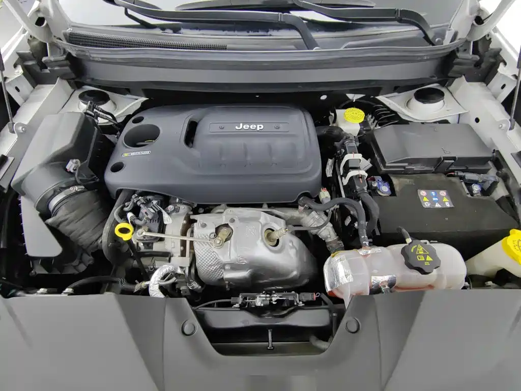 Jeep Cherokee — миниатюра 6