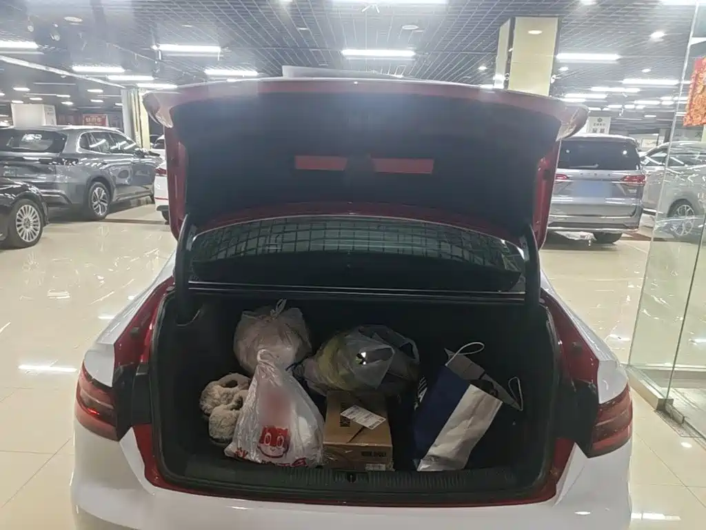 Audi A4L — миниатюра 19