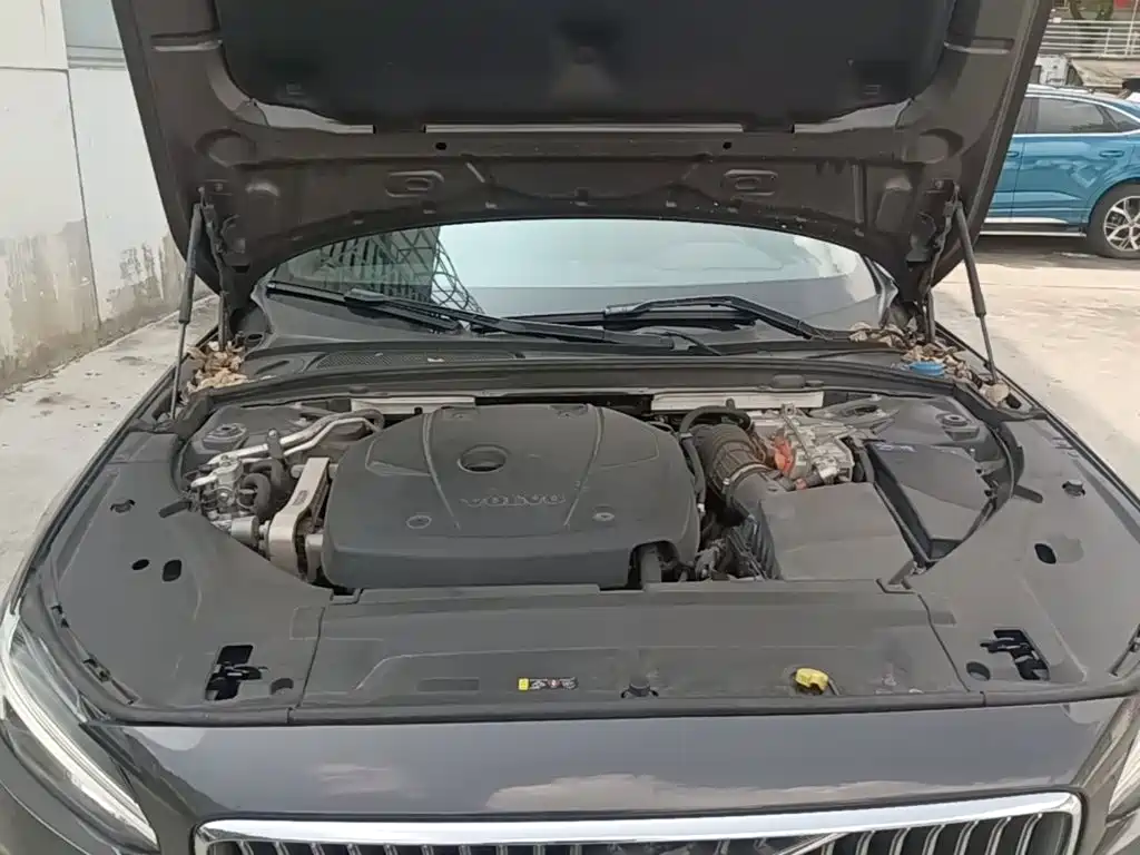 Volvo S90 PHEV — миниатюра 20