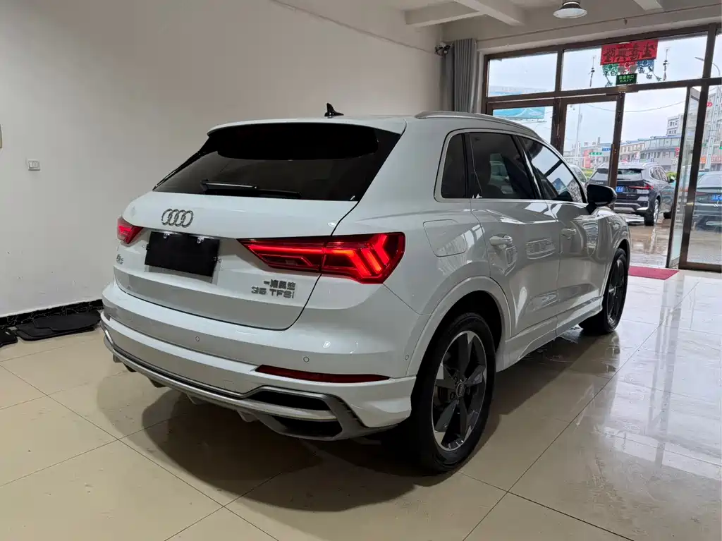Audi Q3 2022 35 TFSI Fashion