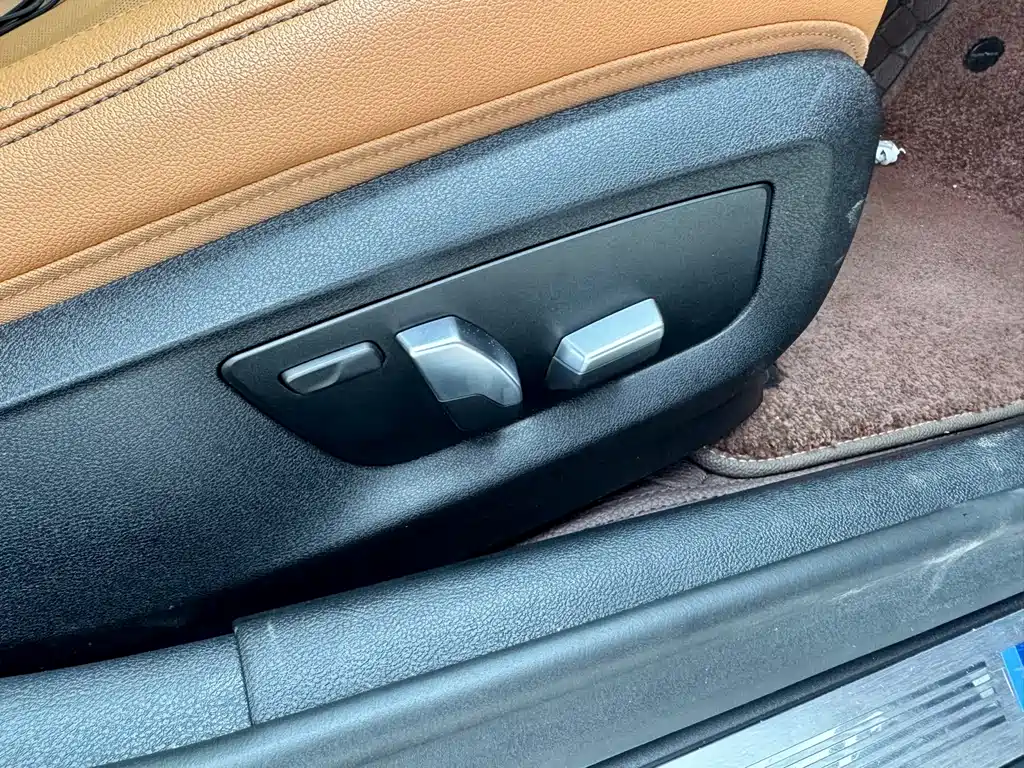 BMW 5 Series (Import) — миниатюра 16